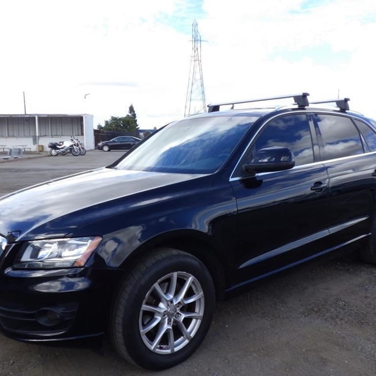 2011 AUDI Q5