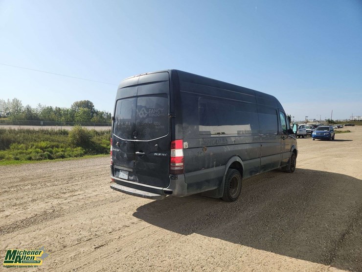 2013-mercedes-benz-sprinter-3500-image-4