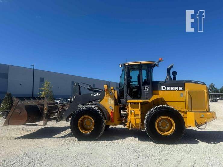 2017-deere-624kii-image-2