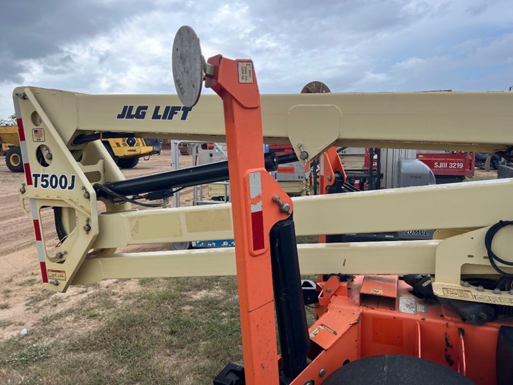 2018-jlg-t500j-image-11