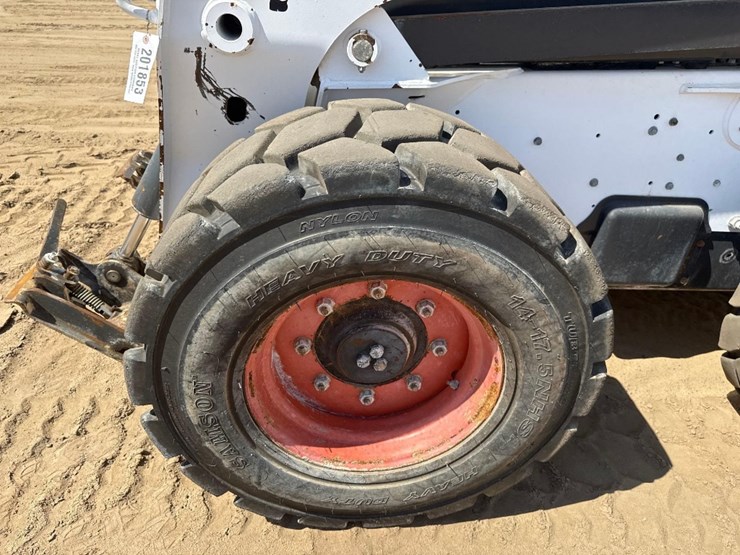 2016-bobcat-s850-image-10