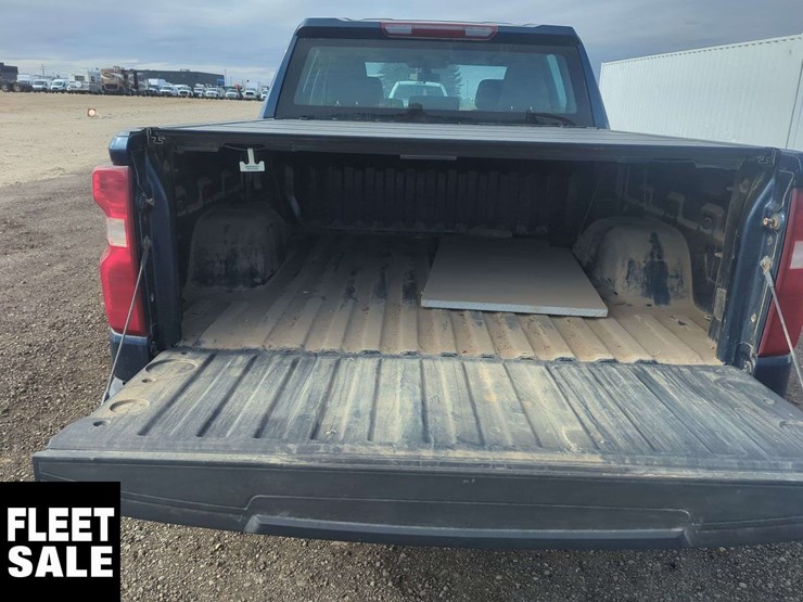 2019-chevrolet-silverado-1500-image-22