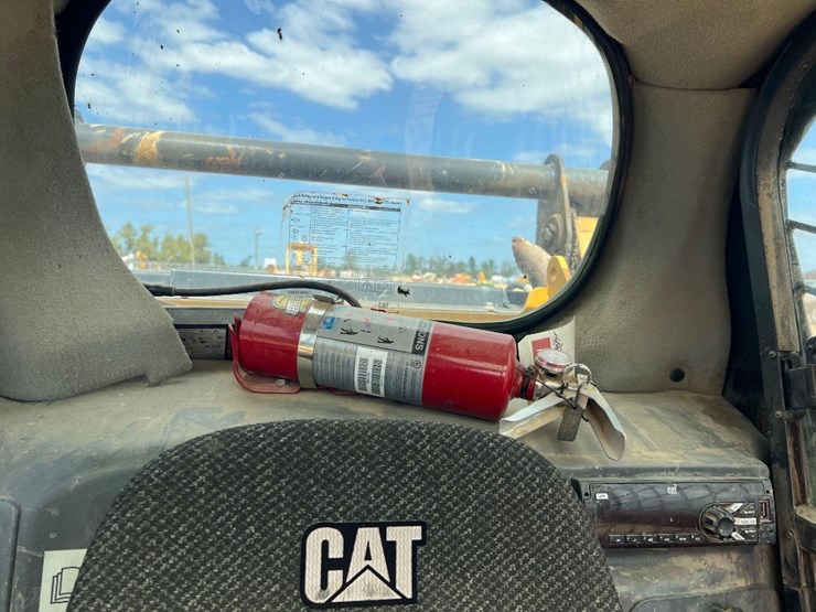caterpillar-259d-image-31