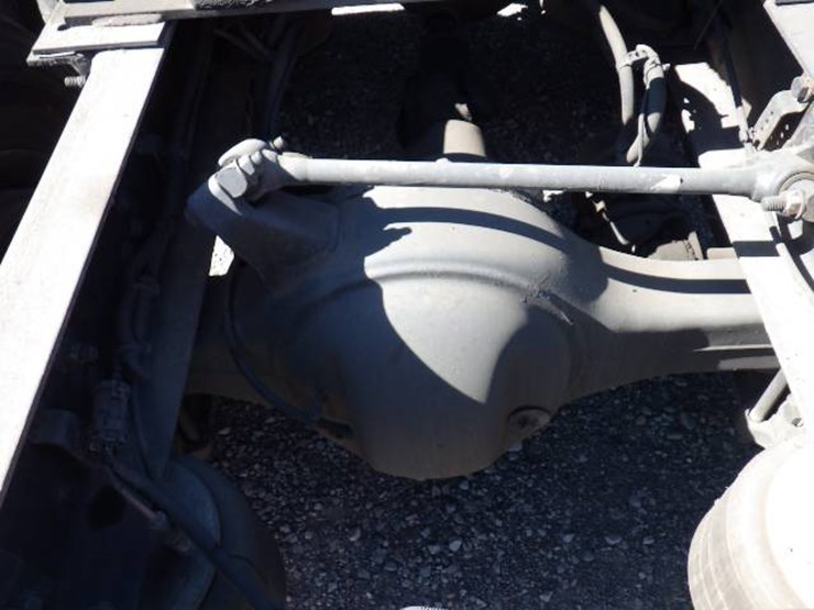 2016-freightliner-cascadia-125-evolution-image-9