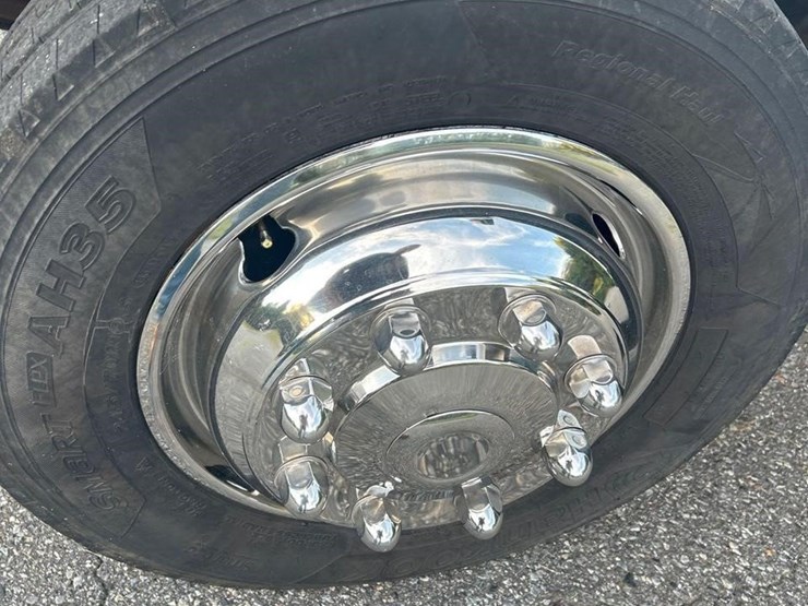 2009-gmc-topkick-c5500-image-6