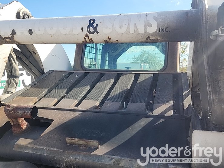 2008-bobcat-s250-image-20