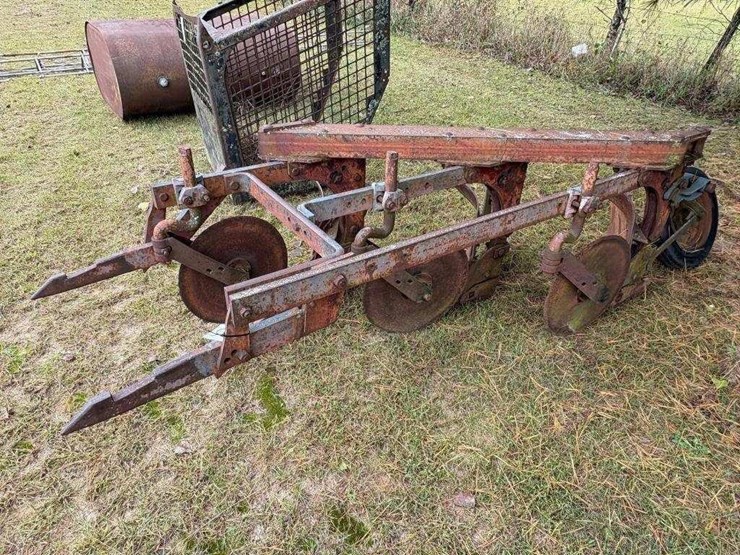 fast-hitch-3-bottom-plow-image-3