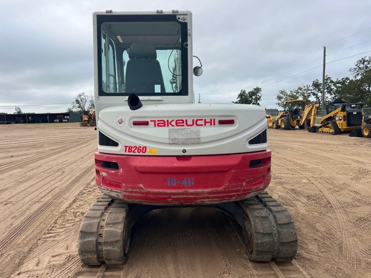 takeuchi-tb260-image-3