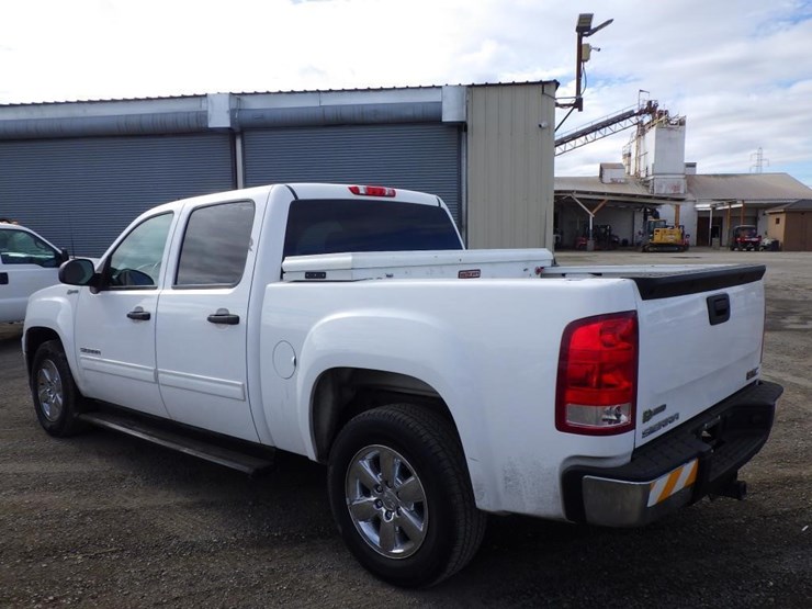 2013-gmc-1500-image-4