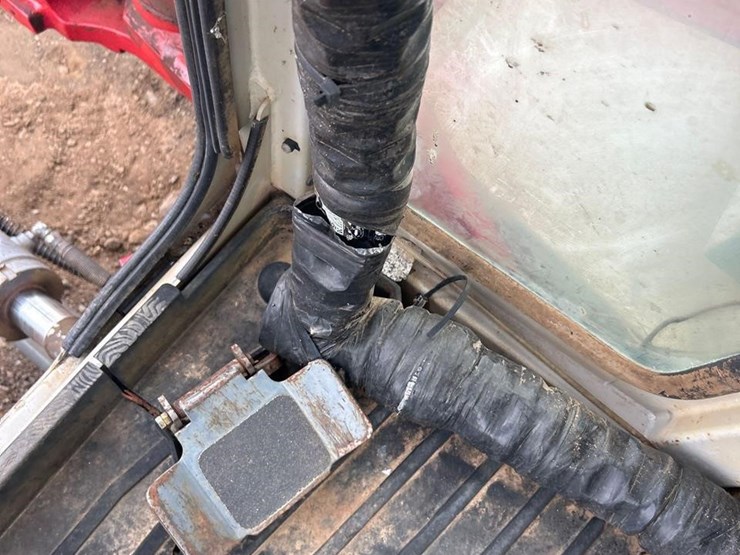 takeuchi-tb175-image-27