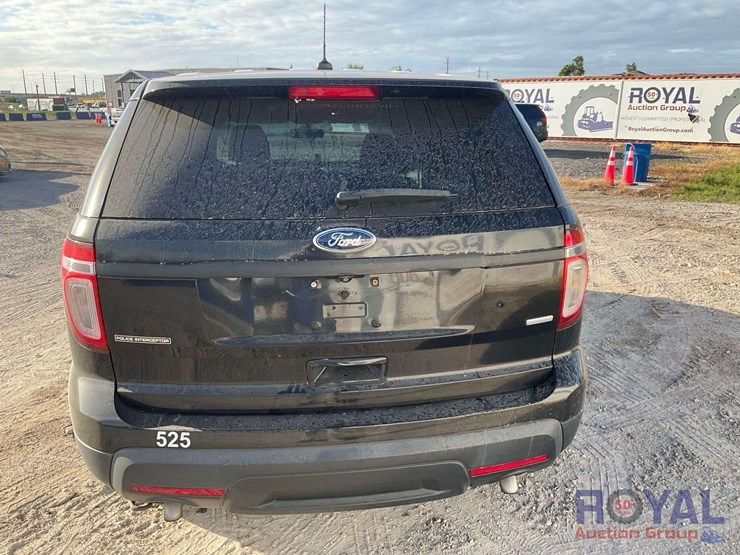 2015-ford-explorer-image-26