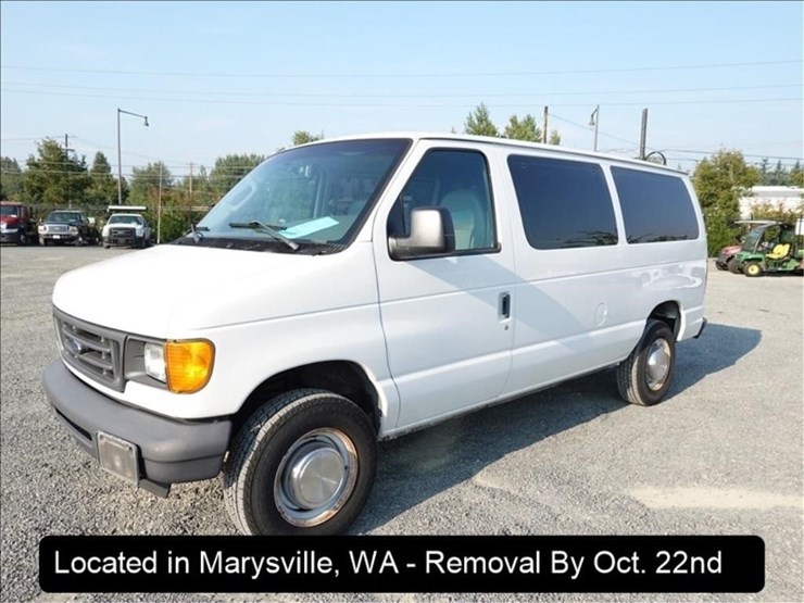 2005-ford-e350-image-1