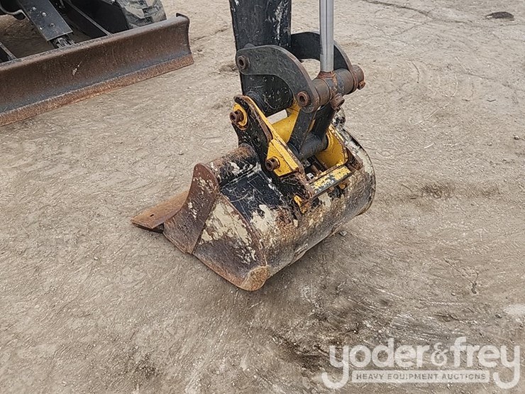 2021-deere-26g-image-20