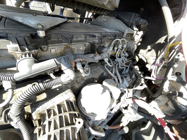 #1666-•-2019-freightliner-cascadia-semi-tractor-(title-in-delay)-image-16