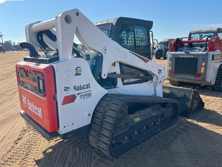 2023-bobcat-t770-image-4