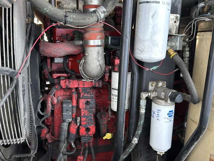 #146-•-2013-doosan-portable-air-compressor-image-19
