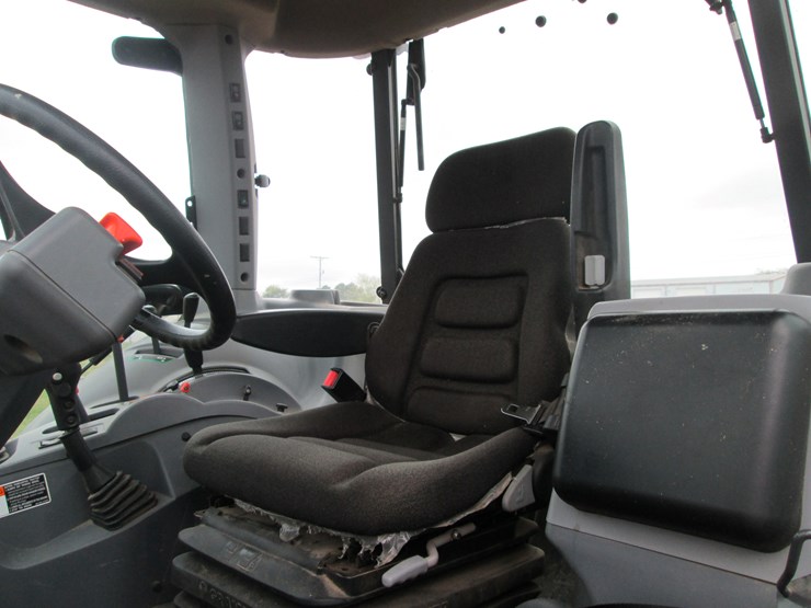2020-kubota-la1154-image-32