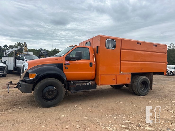 2013-ford-f650-sd-image-3