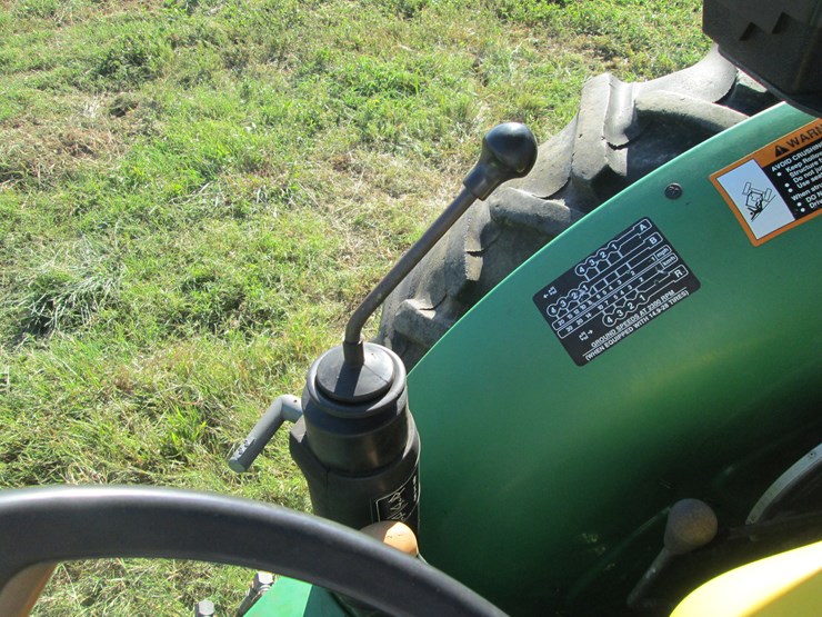2001-john-deere-5205-image-30