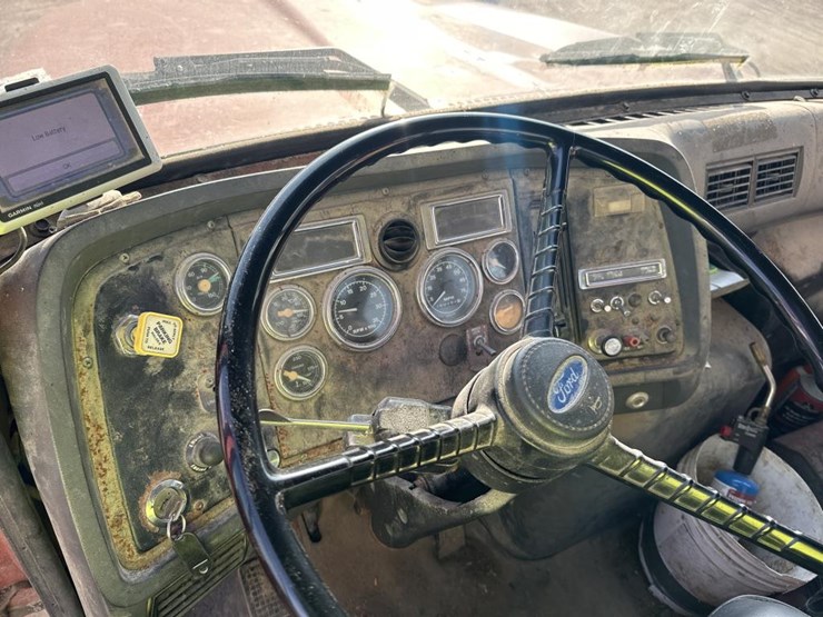 ford-lts9000-image-38