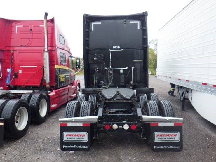 2019-kenworth-t680-image-5
