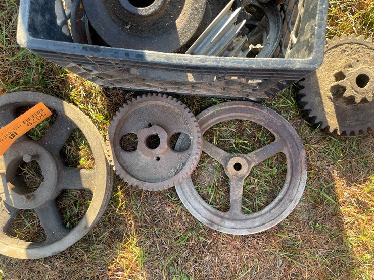 #5079-•-assorted-pulleys-and-gears-image-4