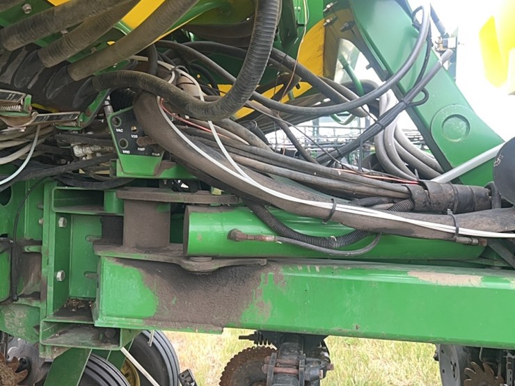 john-deere-16-image-58