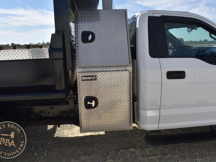 2017-ford-f550-image-54