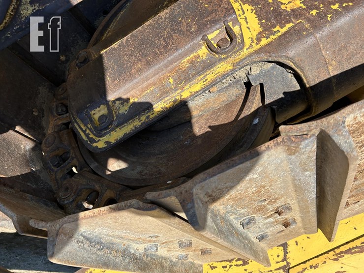 komatsu-d65ex-12-image-20