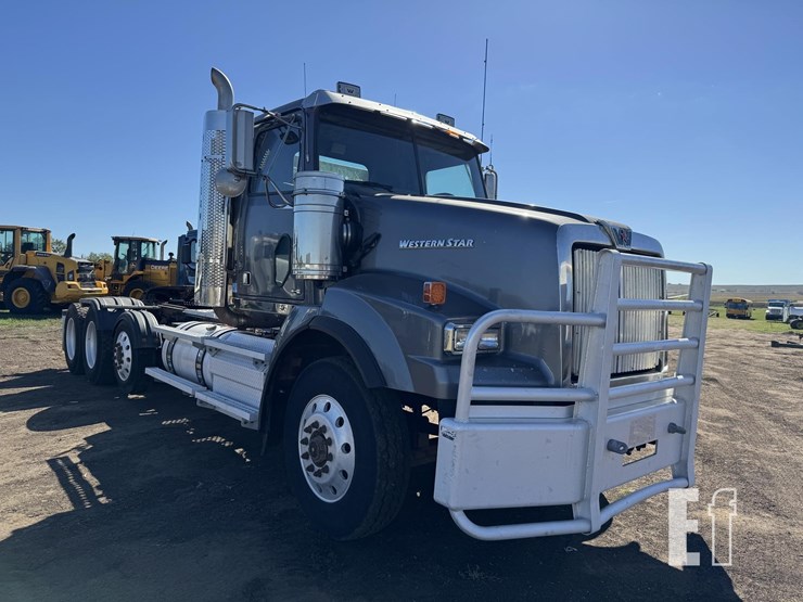2012-western-star-4900-image-2