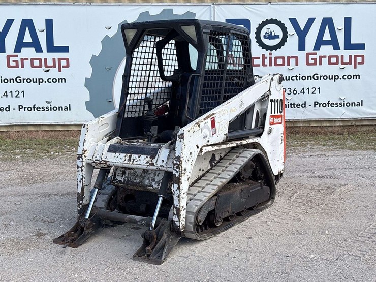 2012-bobcat-t110-image-1
