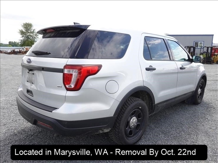 2018-ford-explorer-image-13