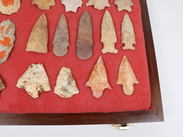 #69-•-#4175-•-(20)-framed-repaired-native-american-artifacts-image-6