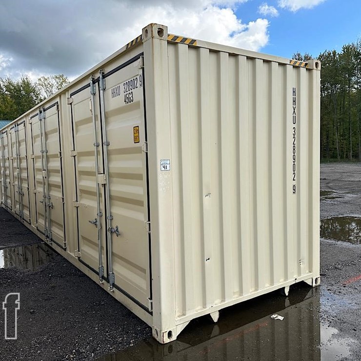 UNKNOWN 8'X40'X9.5' SHIPPING CONTAINER