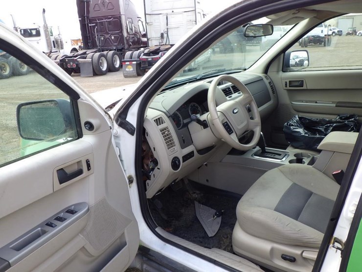 2008-ford-escape-image-5