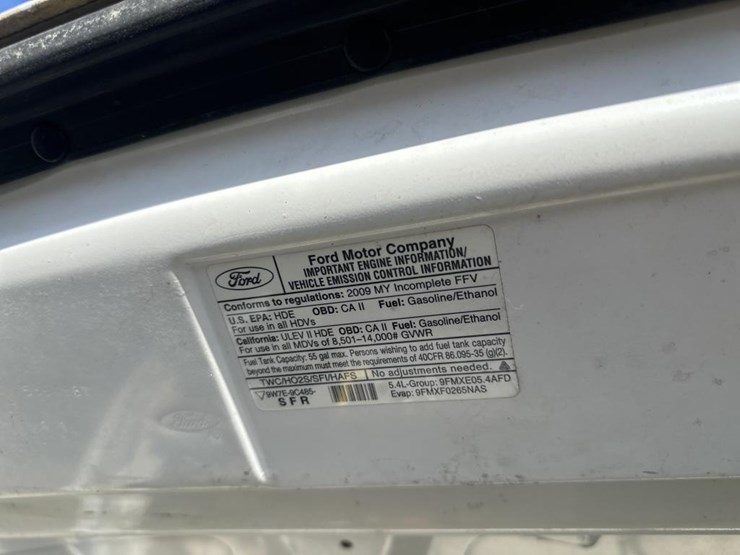 2009-ford-e350-image-39
