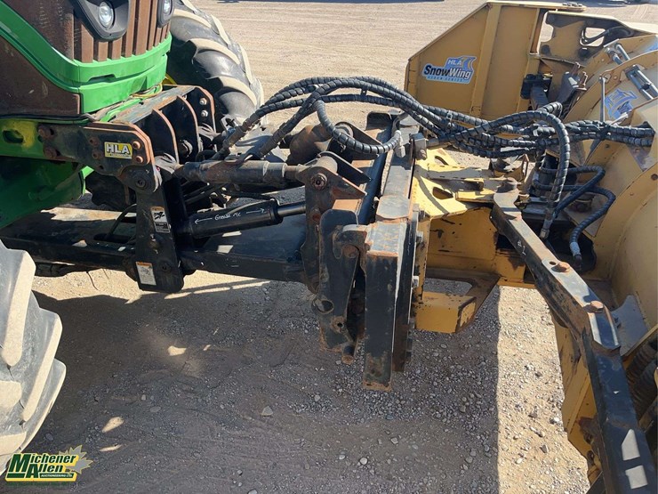 2015-john-deere-6125m-image-18