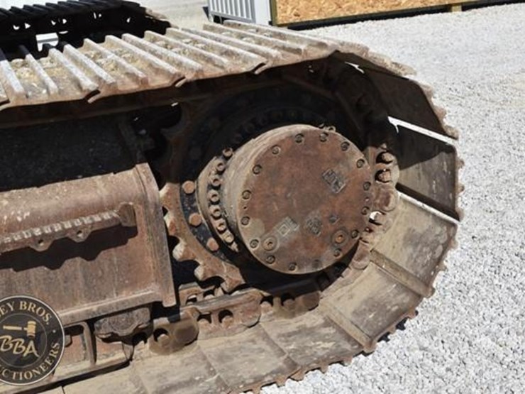 2015-caterpillar-328d-lcr-image-53