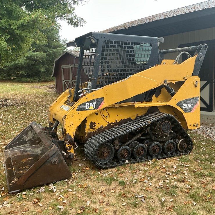 2010 CATERPILLAR 257B