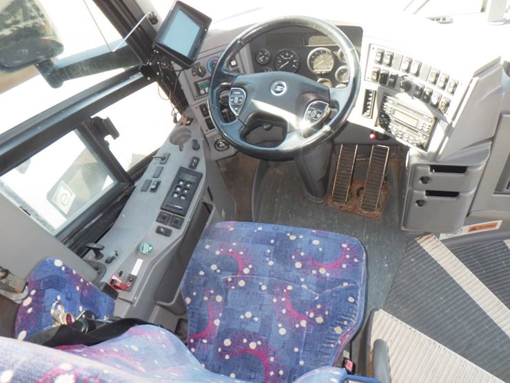 2011-mci-j4500-image-8