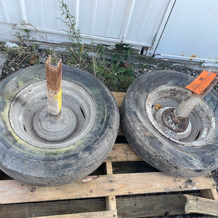 #1932 • (2) Tires