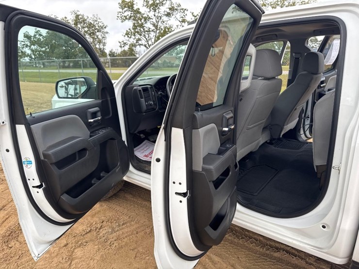 2019-chevrolet-silverado-image-11