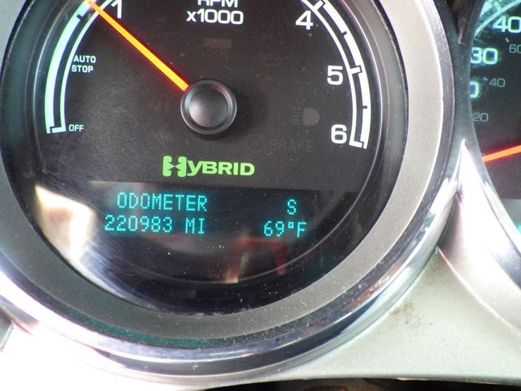 2013-gmc-1500-image-15