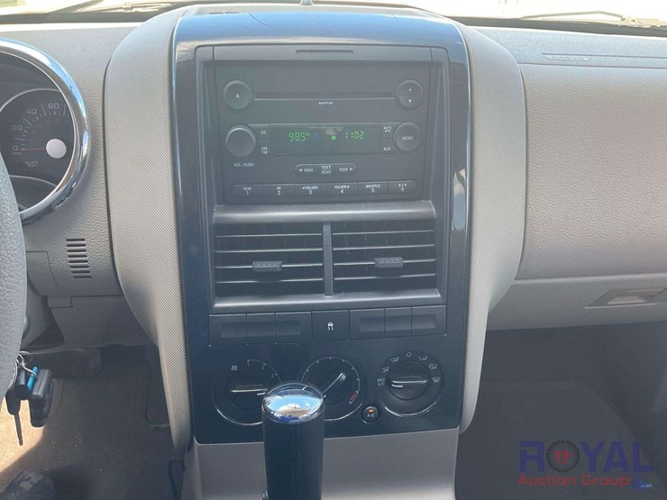 2007-ford-explorer-image-14