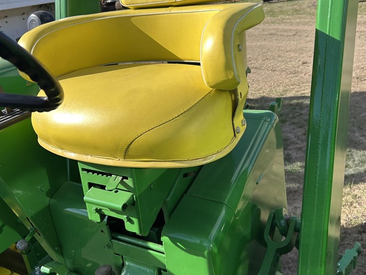 john-deere-4020-image-45