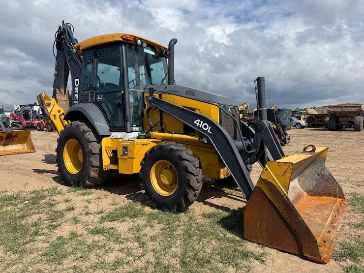 2018-deere-410l-image-4