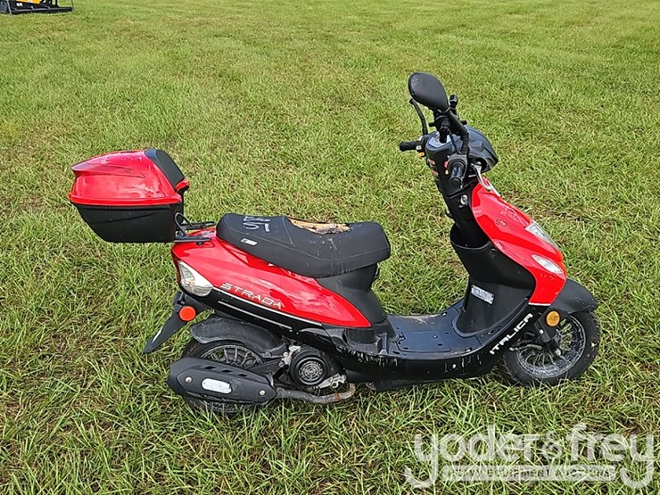 strada-50cc-scooter-(not-running)-image-5