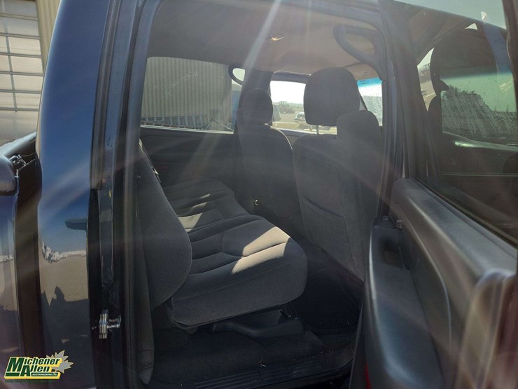 2006-chevrolet-silverado-1500-image-16