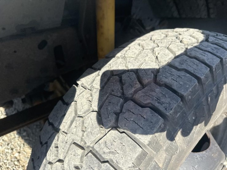 2004-ford-f350-image-51