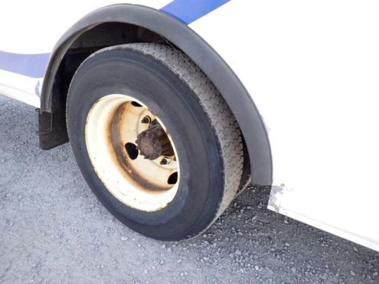 2013-freightliner-mt55-image-49